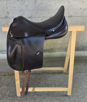 Schokobrauner Labelle Dressursattel (zu vermieten/verkaufen) - Gratisinserat.ch
