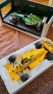 2 Alte Formel 1  - Gratisinserat.ch
