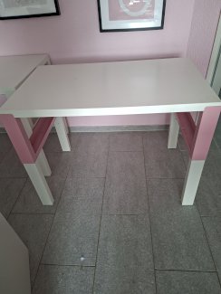 Gratis Kinderschreibtische von Ikea - Gratisinserat.ch