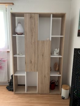 Neuwertiger, schöner Büroschrank