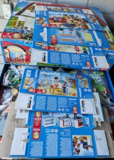 Playmobil Wohnhaus 4279 mit viel Zubehör - Gratisinserat.ch