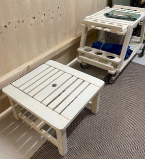 Servierwagen und Hocker - Gratisinserat.ch