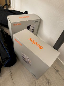 2x Godox ML60 II Bi - Gratisinserat.ch